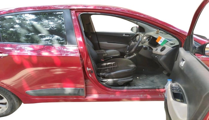 2015 Hyundai Xcent SX AT 1.2 (O), CNG, Automatic, 18,80,000 km, interior