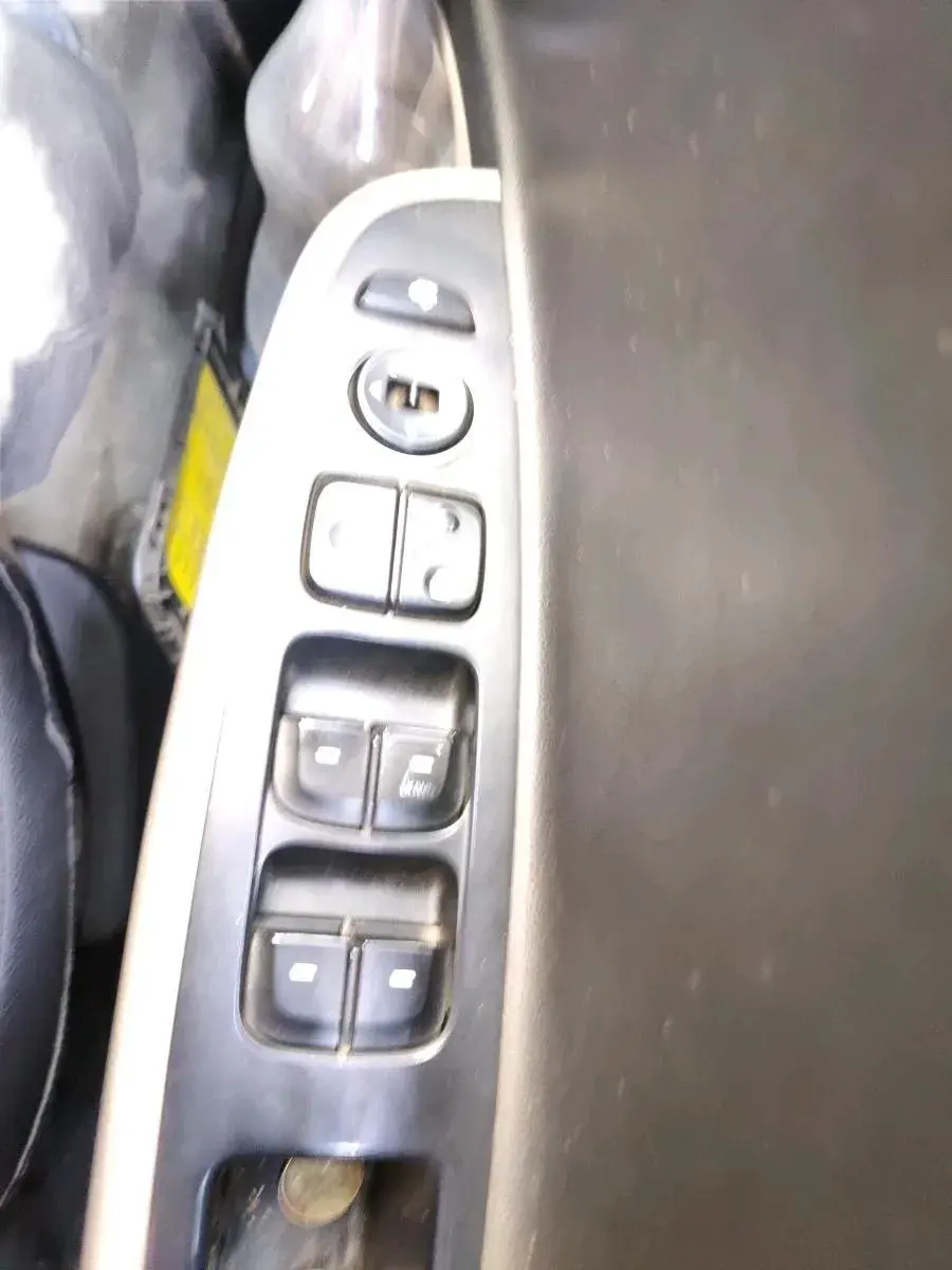 2015 Hyundai Xcent SX AT 1.2 (O), CNG, Automatic, 18,80,000 km, interior