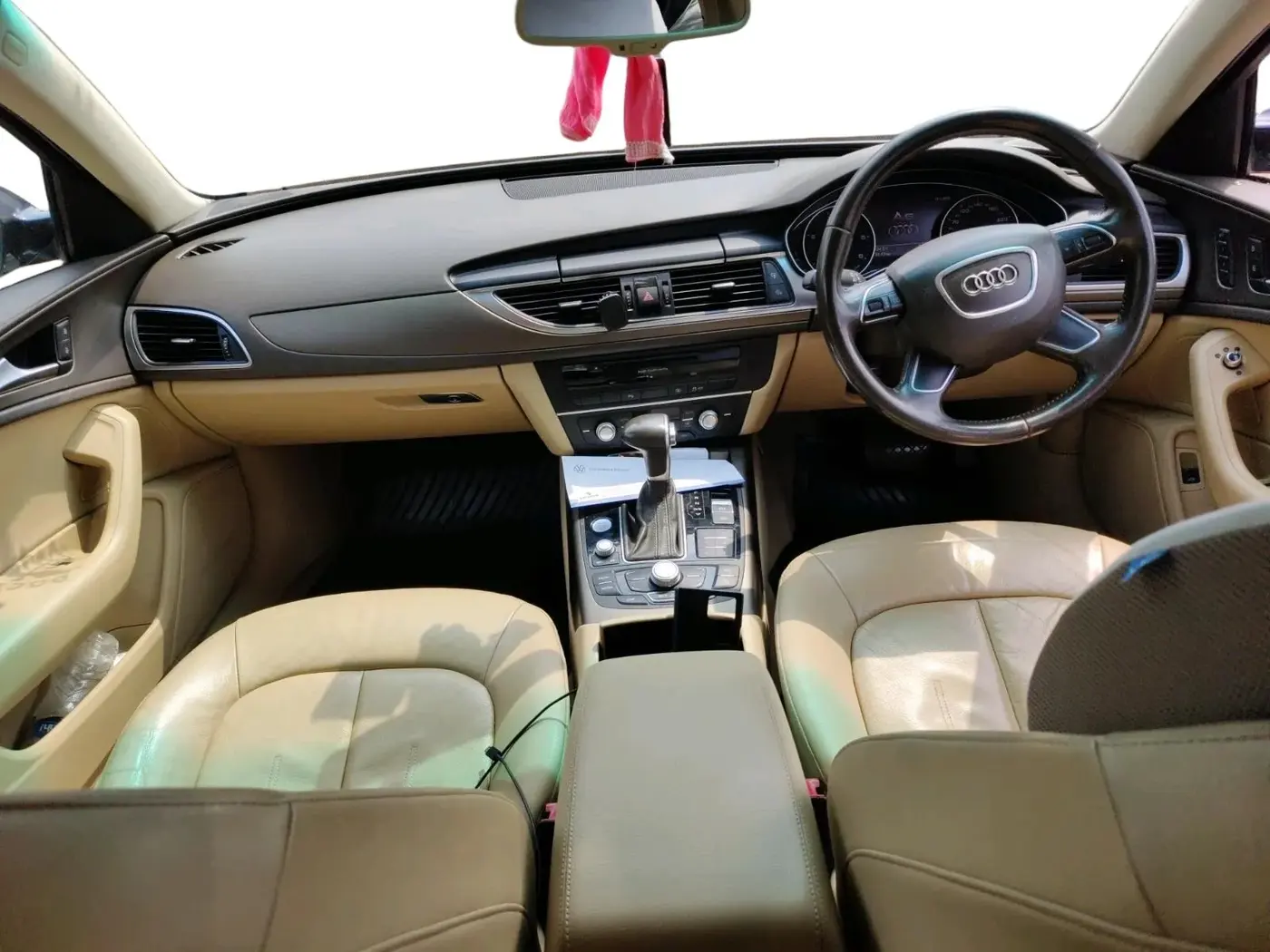 2014 Audi A6 35 TDI PREMIUM PLUS, Diesel, Manual, 1,31,900 km, interior