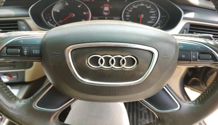 2014 Audi A6 35 TDI PREMIUM PLUS, Diesel, Manual, 1,31,866 km, interior