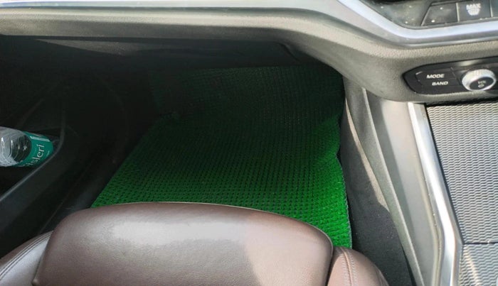 2021 BMW 3 Series 330I M SPORT, Petrol, Automatic, 70,000 km, interior