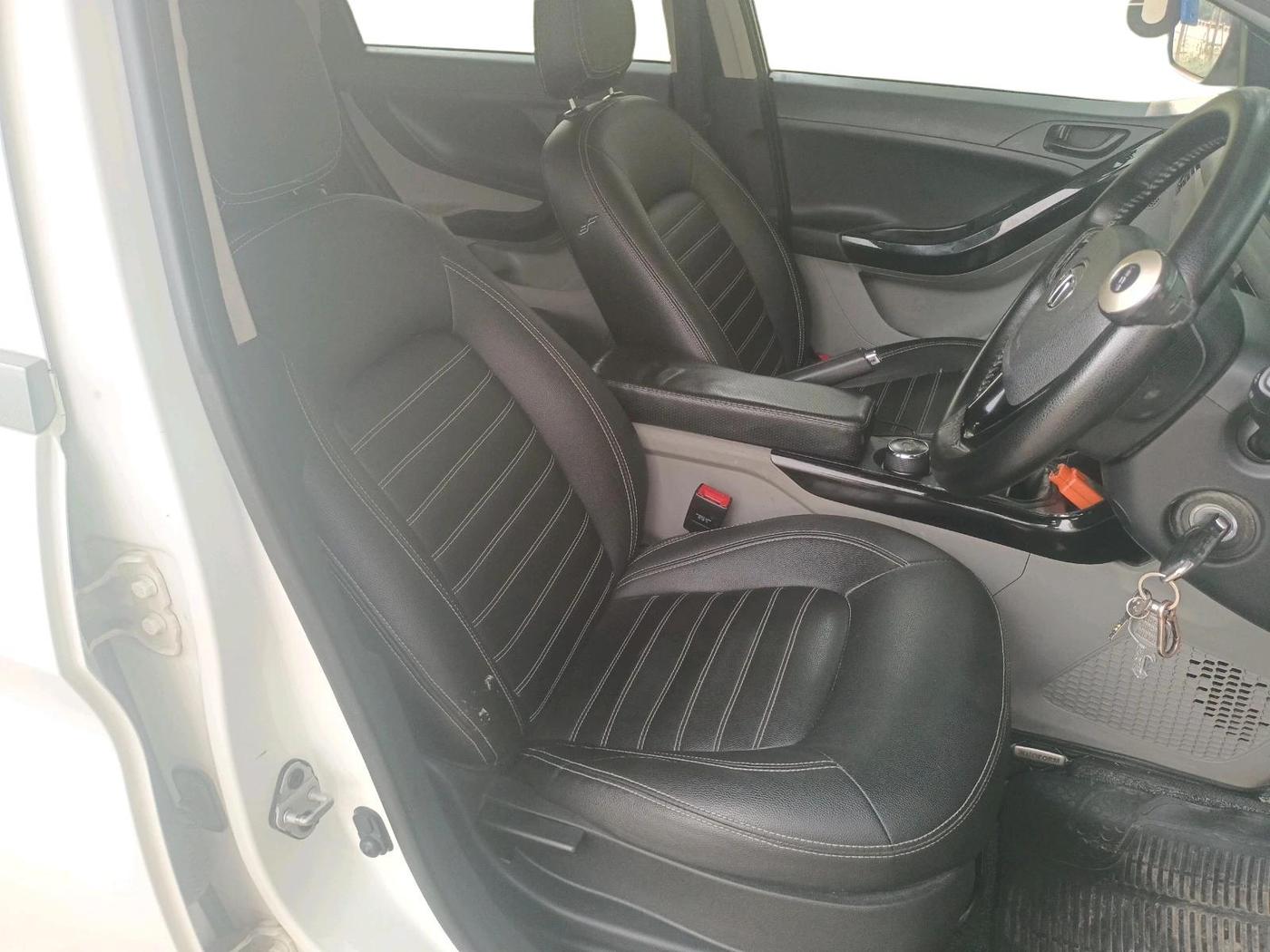 2019 Tata NEXON XM PETROL, Petrol, Manual, 78,798 km, interior