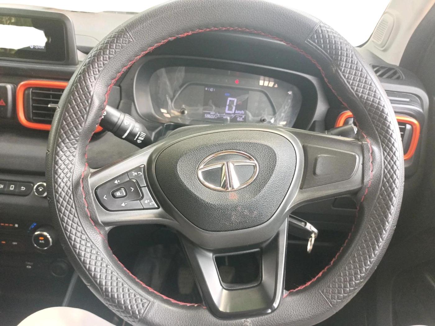 2023 Tata PUNCH ADVENTURE MT, Petrol, Manual, 59,602 km, interior