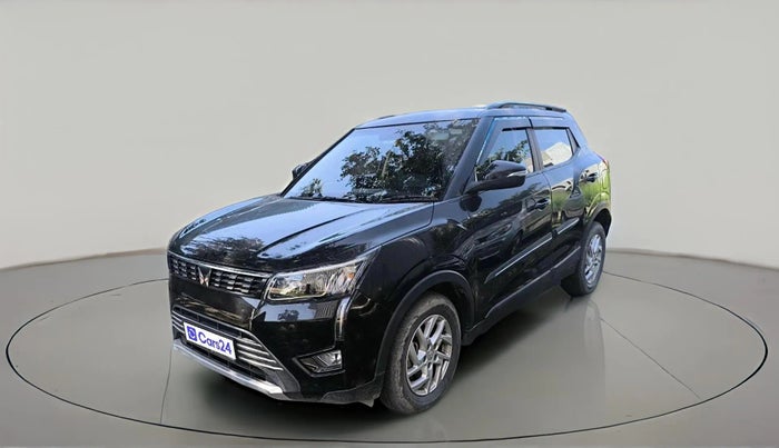 2023 Mahindra XUV300 W8 1.5 DIESEL, Diesel, Manual, 47,021 km, exterior