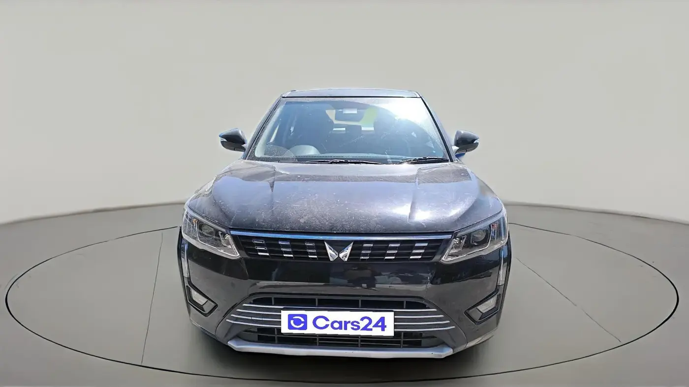 2023 Mahindra XUV300 W8 1.5 DIESEL, Diesel, Manual, 47,021 km, exterior