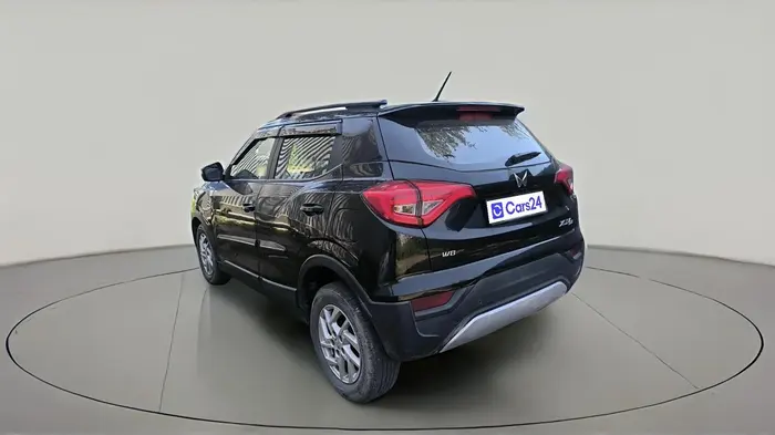 2023 Mahindra XUV300 W8 1.5 DIESEL, Diesel, Manual, 47,021 km, exterior