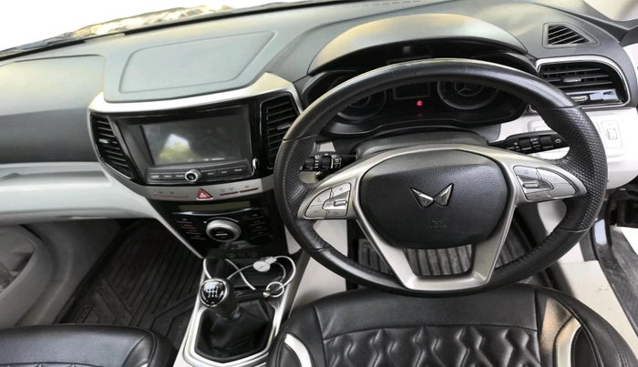 2023 Mahindra XUV300 W8 1.5 DIESEL, Diesel, Manual, 47,021 km, interior