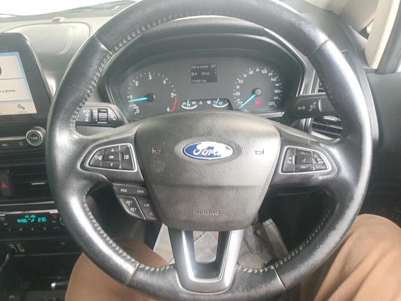2018 Ford Ecosport TITANIUM + 1.5L DIESEL, Diesel, Manual, 1,11,551 km, interior