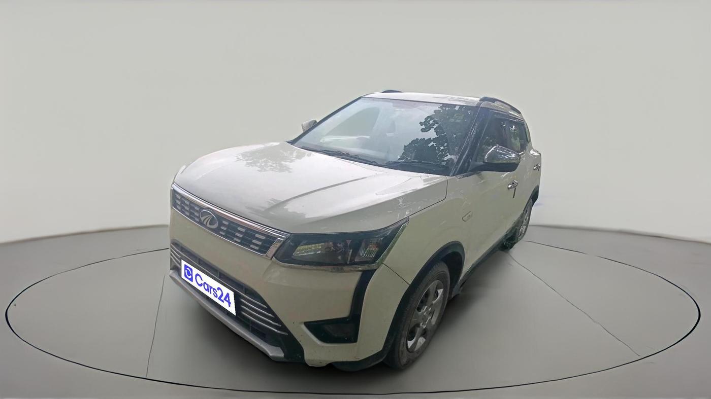 2019 Mahindra XUV300 W6 1.5 DIESEL, Diesel, Manual, 90,996 km, exterior