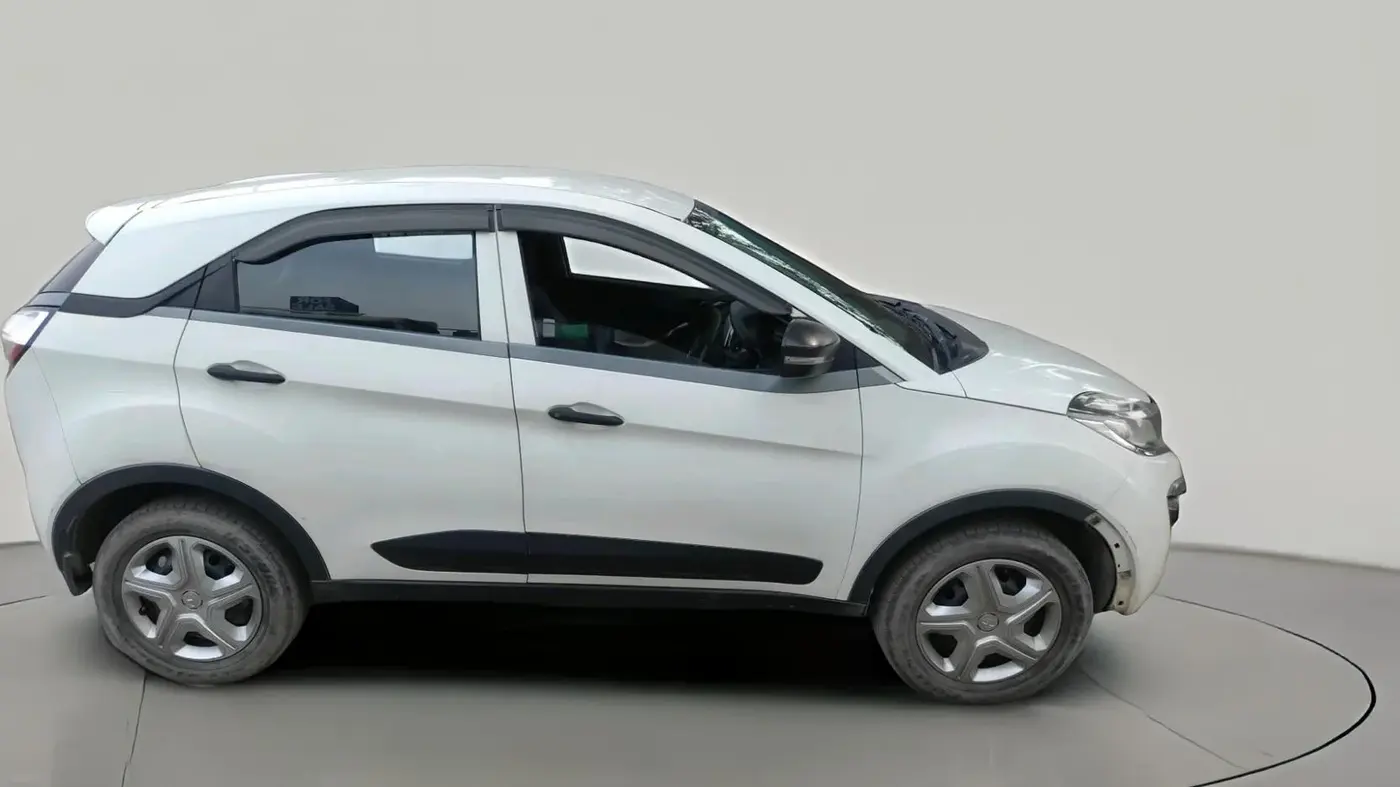 2019 Tata NEXON XM PETROL, Petrol, Manual, 76,775 km, exterior