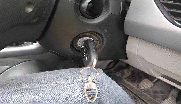 2019 Tata NEXON XM PETROL, Petrol, Manual, 76,775 km, interior