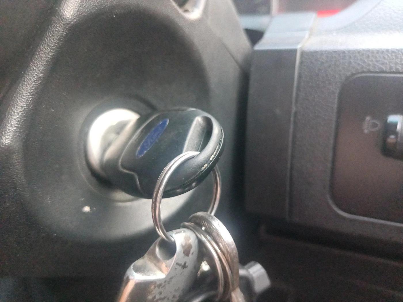 2013 Ford Figo ZXI 1.4 DIESEL, Diesel, Manual, 1,07,291 km, interior