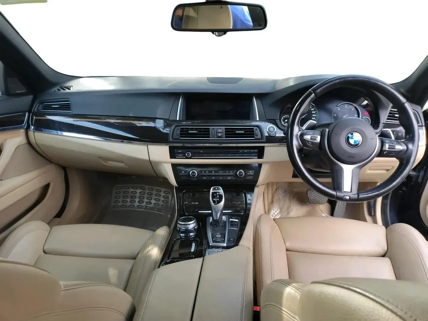 2016 BMW 5 Series 530D M SPORT, Diesel, Automatic, 48,352 km, interior