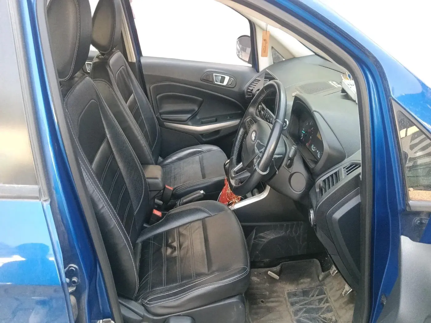 2018 Ford Ecosport TITANIUM + 1.5L DIESEL, Diesel, Manual, 1,18,118 km, interior