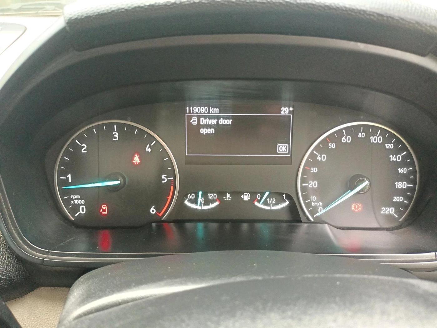 2020 Ford Ecosport TITANIUM 1.5L DIESEL, Diesel, Manual, 1,19,090 km, interior
