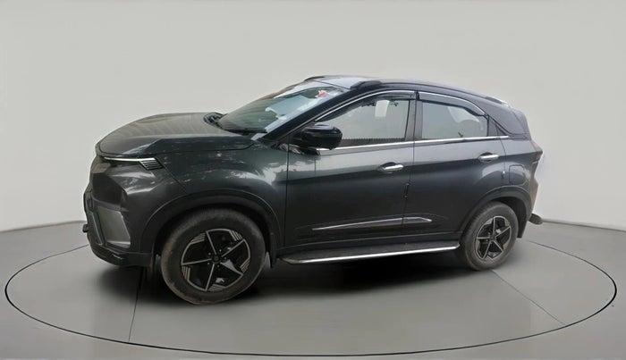 2024 Tata NEXON FEARLESS + SUNROOF DCA DUAL TONE 1.2 PETROL, Petrol, Automatic, 75,600 km, exterior