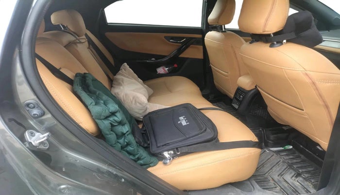 2024 Tata NEXON FEARLESS + SUNROOF DCA DUAL TONE 1.2 PETROL, Petrol, Automatic, 75,600 km, interior