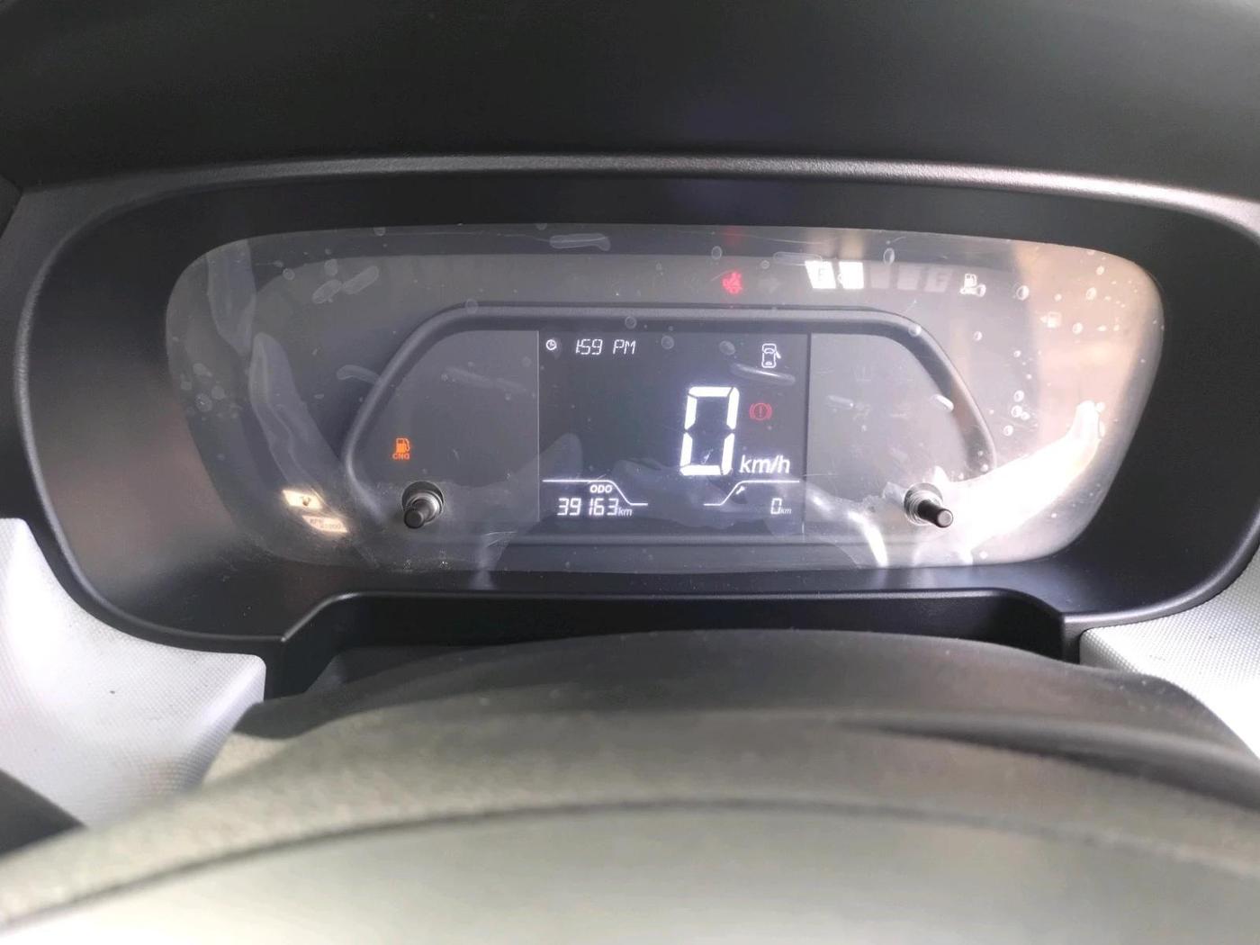2024 Tata PUNCH PURE MT CNG, CNG, Manual, 39,163 km, interior