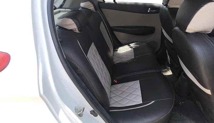2014 Hyundai i20 SPORTZ 1.2, Petrol, Manual, 1,13,009 km, interior
