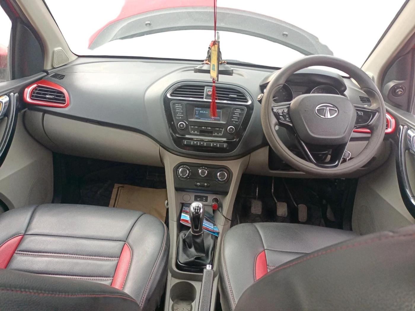 2018 Tata Tiago XZ PETROL, Petrol, Manual, 97,038 km, interior