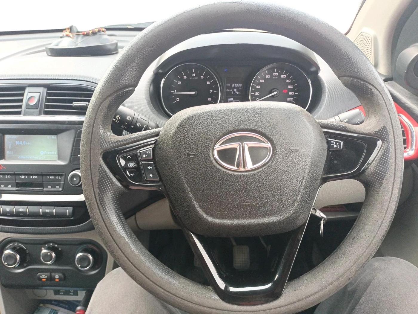 2018 Tata Tiago XZ PETROL, Petrol, Manual, 97,038 km, interior