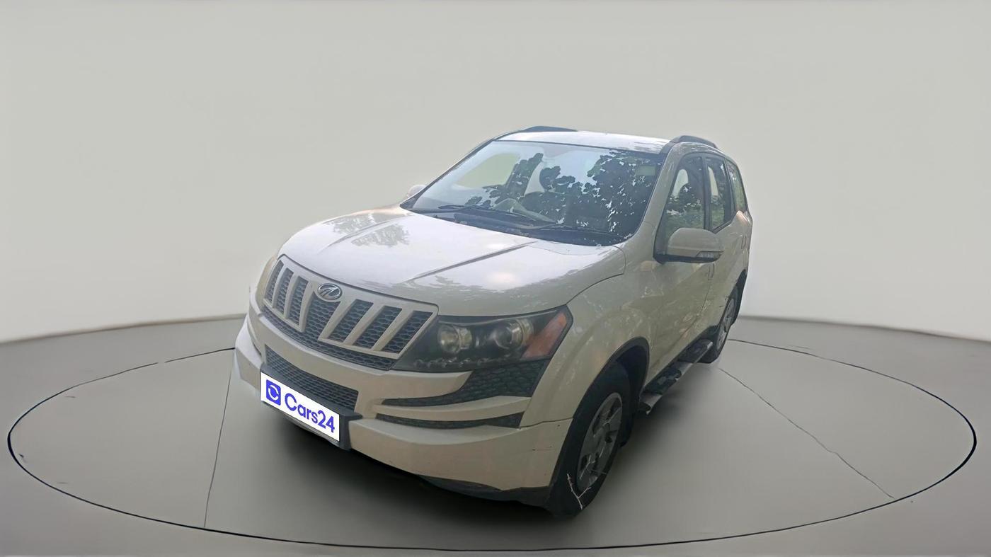 2014 Mahindra XUV500 W6, Diesel, Manual, 90,085 km, exterior