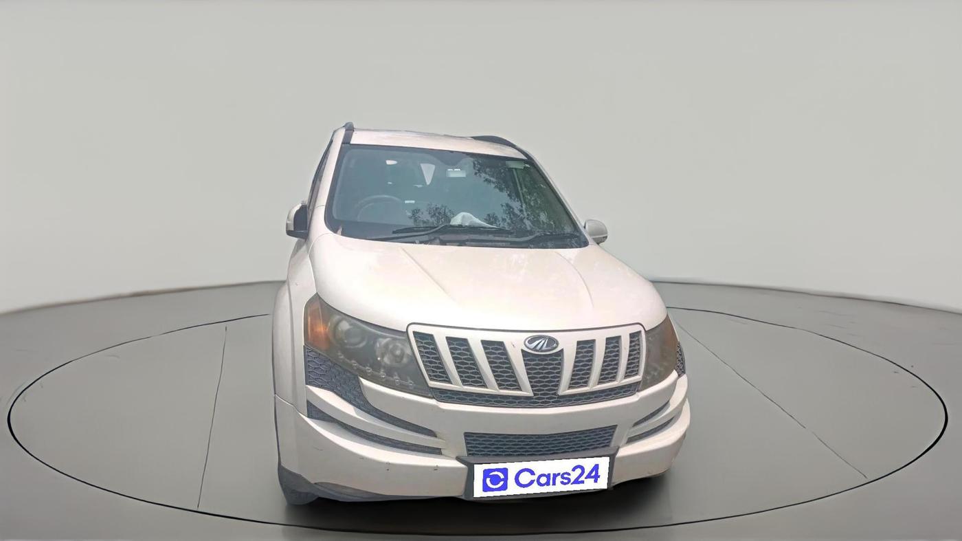 2014 Mahindra XUV500 W6, Diesel, Manual, 90,085 km, exterior