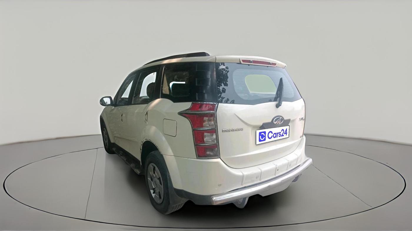 2014 Mahindra XUV500 W6, Diesel, Manual, 90,085 km, exterior