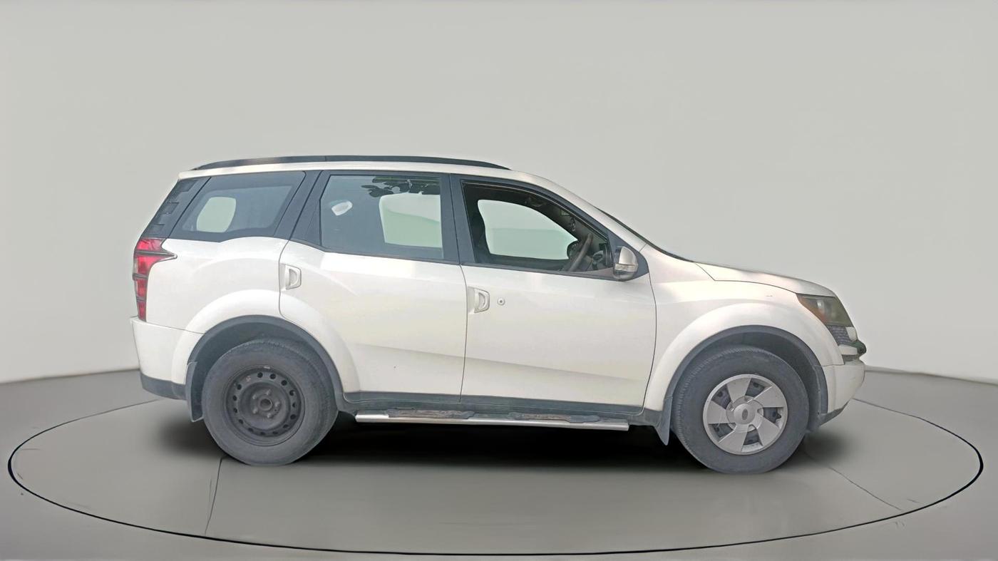 2014 Mahindra XUV500 W6, Diesel, Manual, 90,085 km, exterior