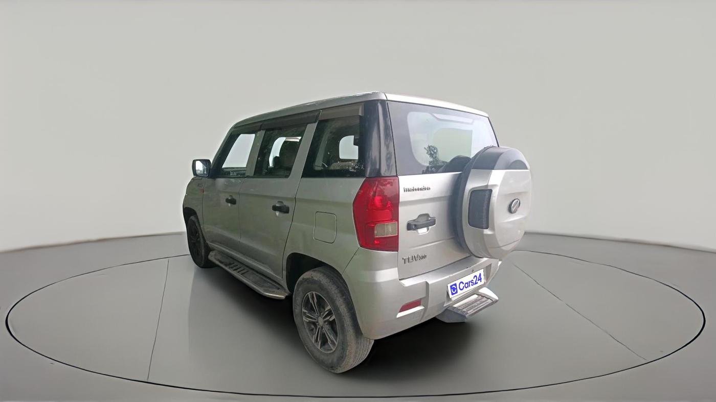 2018 Mahindra TUV300 T4 PLUS, Diesel, Manual, 1,62,582 km, exterior