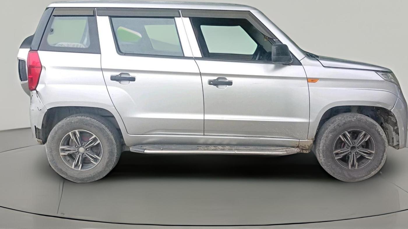 2018 Mahindra TUV300 T4 PLUS, Diesel, Manual, 1,62,582 km, exterior