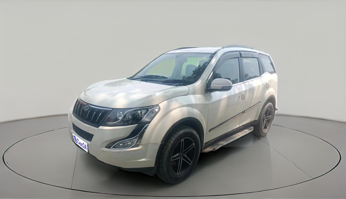 2015 Mahindra XUV500 W6, Diesel, Manual, 86,145 km, exterior