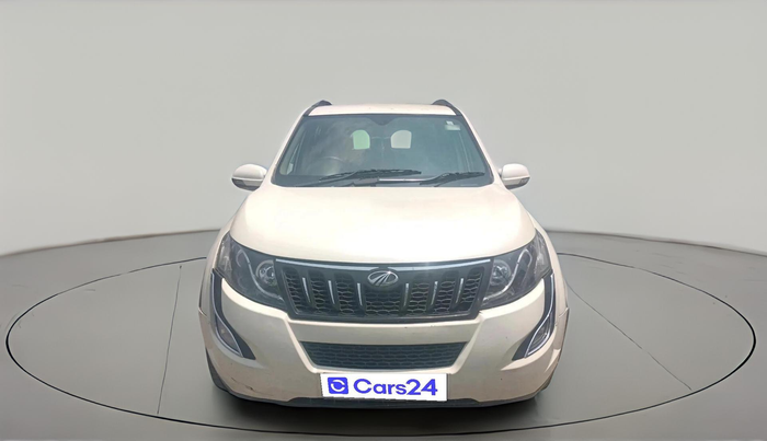 2015 Mahindra XUV500 W6, Diesel, Manual, 86,145 km, exterior