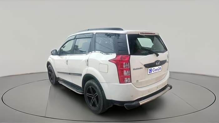 2015 Mahindra XUV500 W6, Diesel, Manual, 86,145 km, exterior