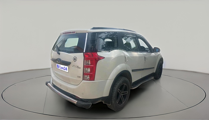 2015 Mahindra XUV500 W6, Diesel, Manual, 86,145 km, exterior