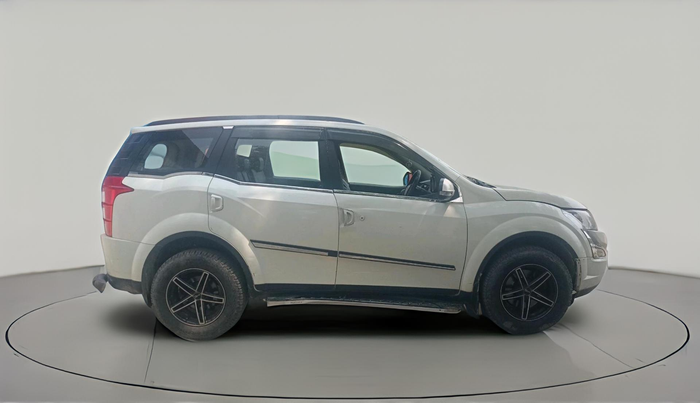 2015 Mahindra XUV500 W6, Diesel, Manual, 86,145 km, exterior