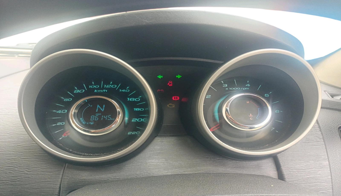 2015 Mahindra XUV500 W6, Diesel, Manual, 86,145 km, interior