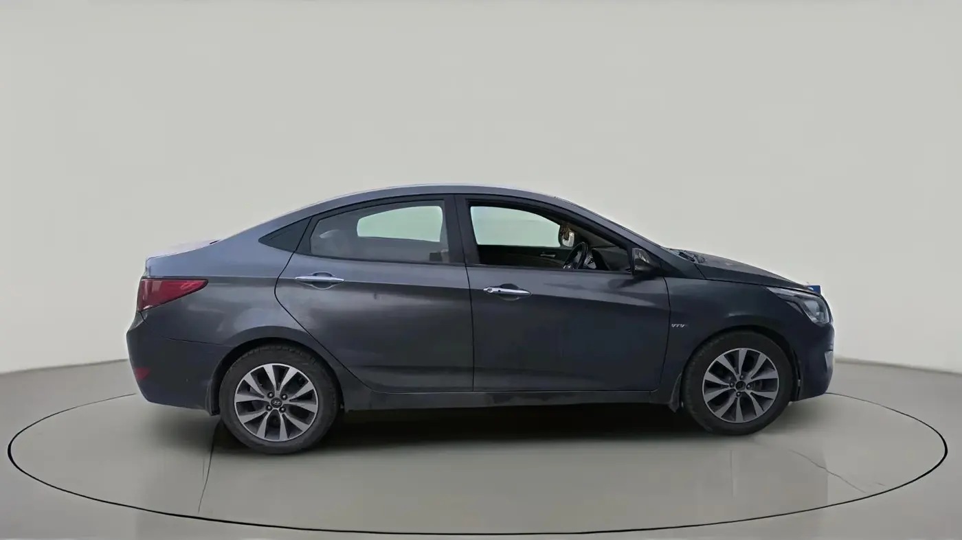 2016 Hyundai Verna FLUIDIC 4S1.6 VTVT SX O, Petrol, Manual, 98,400 km, exterior
