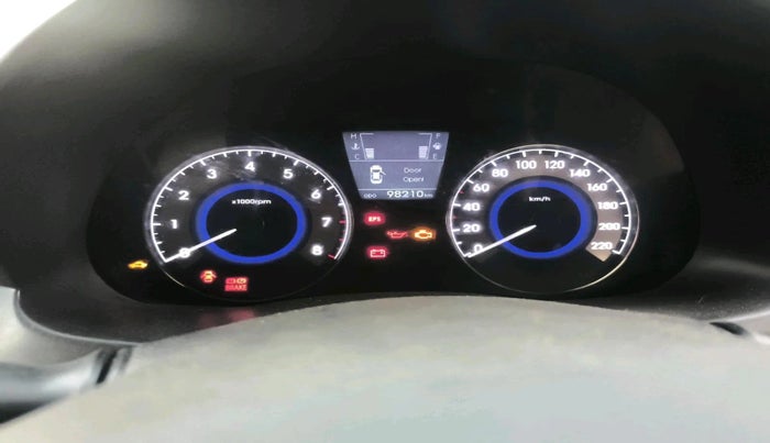 2016 Hyundai Verna FLUIDIC 4S1.6 VTVT SX O, Petrol, Manual, 98,210 km, interior