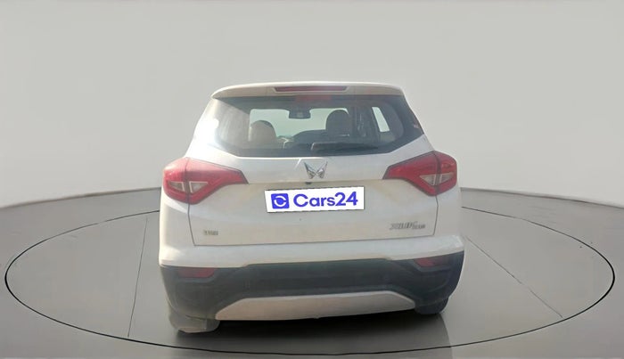 2023 Mahindra XUV300 W8 (O) 1.2 PETROL, Petrol, Manual, 1,04,447 km, exterior