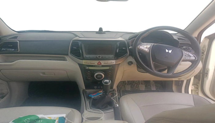 2023 Mahindra XUV300 W8 (O) 1.2 PETROL, Petrol, Manual, 1,04,447 km, interior