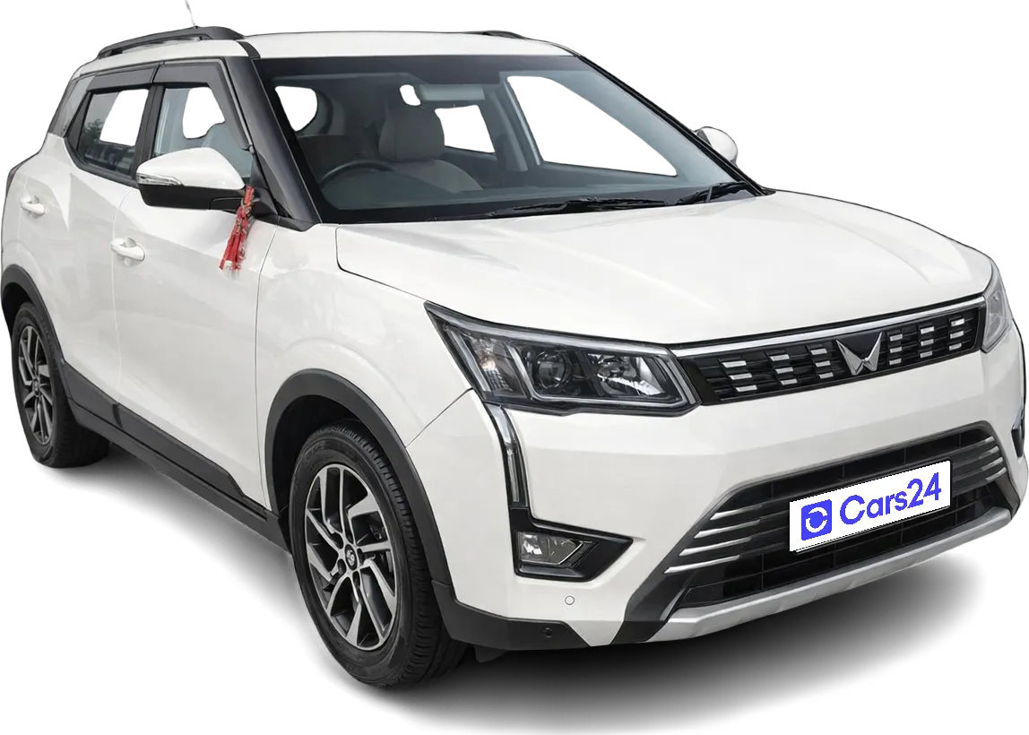 2023 Mahindra XUV300 - SUV - Petrol - Manual - ₹7.10 lakh