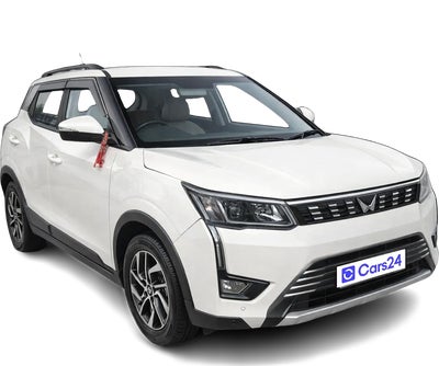 2023 Mahindra XUV300 - SUV - Petrol - Manual - ₹7.10 lakh