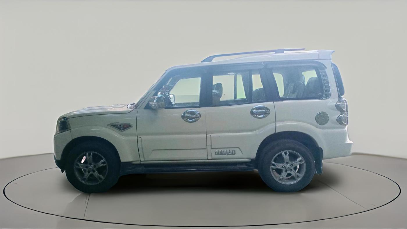 2016 Mahindra Scorpio S10, Diesel, Manual, 96,759 km, exterior
