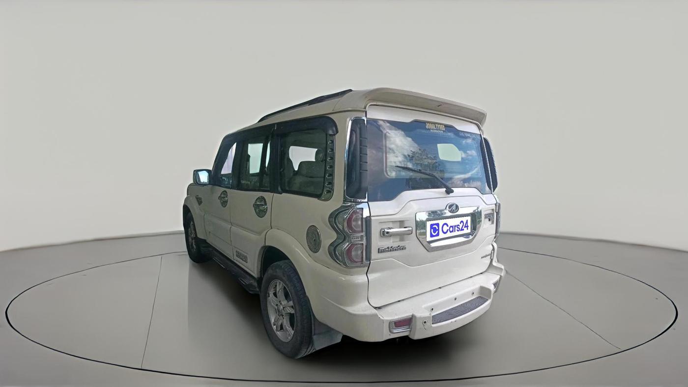 2016 Mahindra Scorpio S10, Diesel, Manual, 96,759 km, exterior
