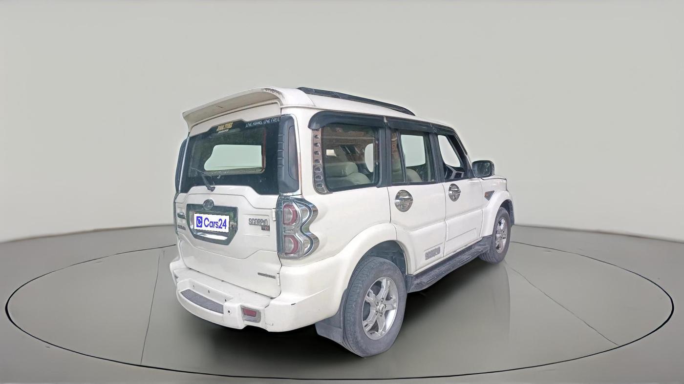2016 Mahindra Scorpio S10, Diesel, Manual, 96,759 km, exterior