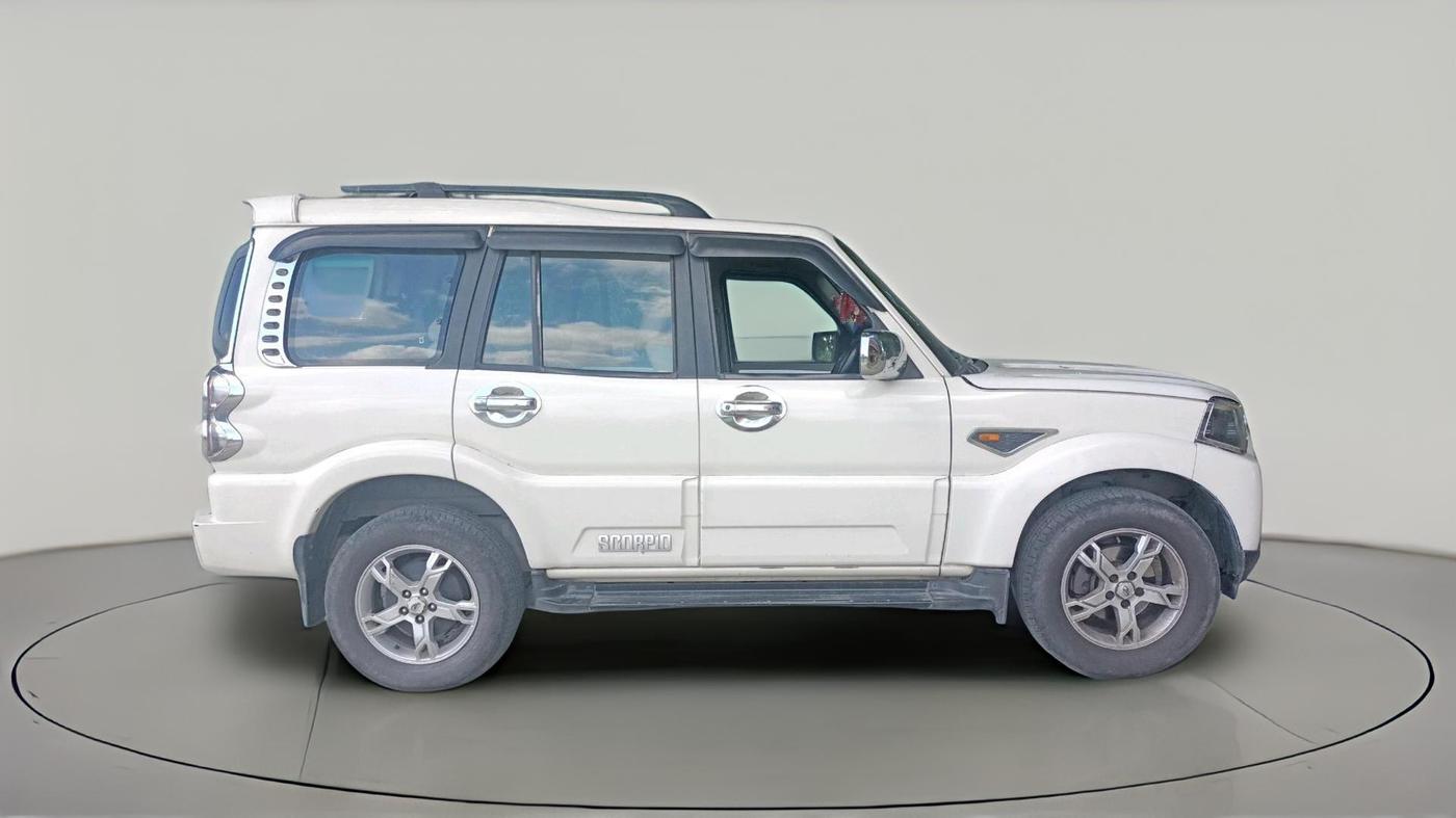 2016 Mahindra Scorpio S10, Diesel, Manual, 96,759 km, exterior
