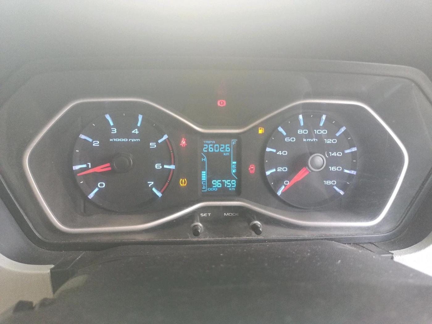 2016 Mahindra Scorpio S10, Diesel, Manual, 96,759 km, interior