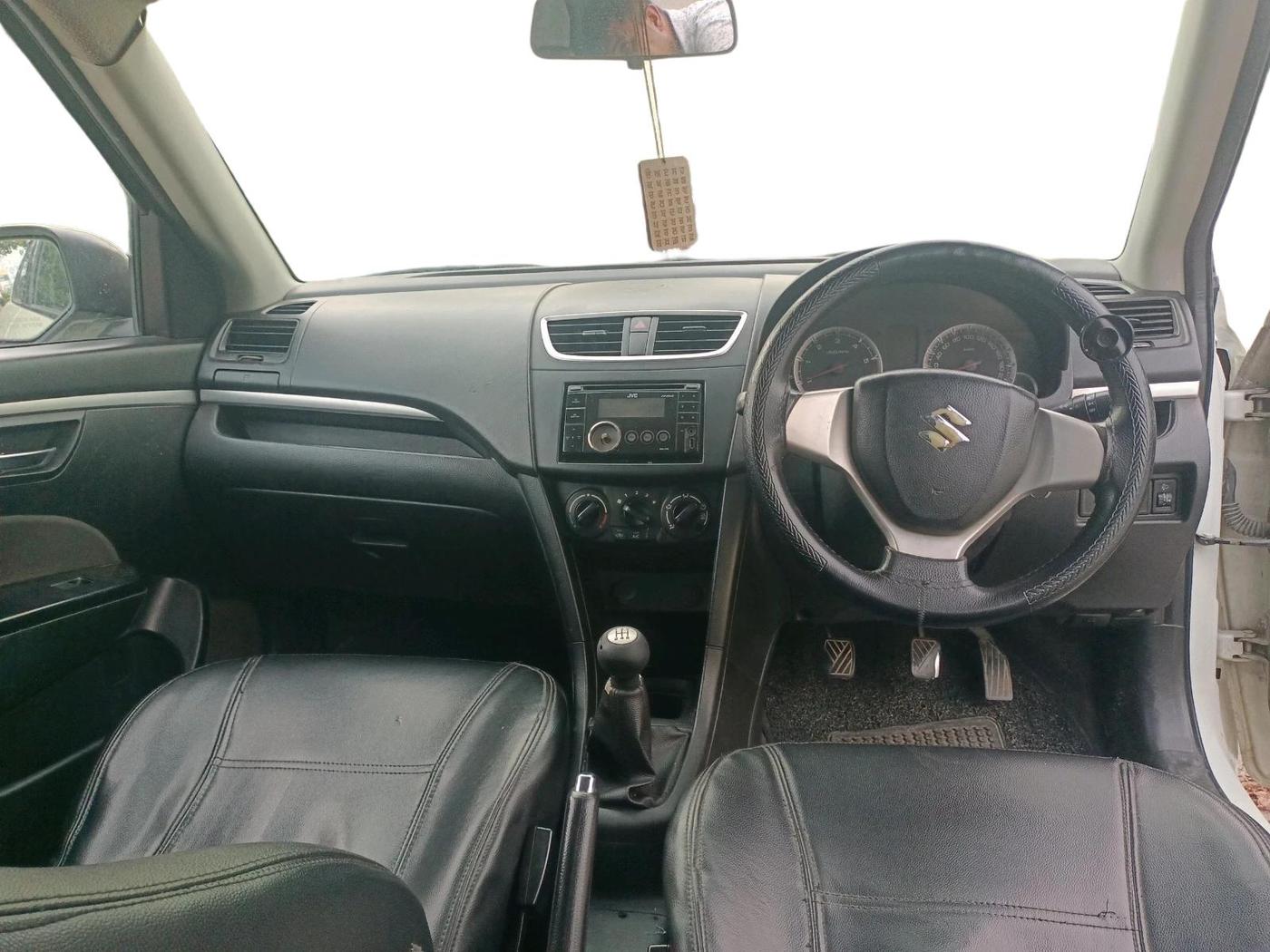 2011 Maruti Swift VDI, Diesel, Manual, 1,35,057 km, interior