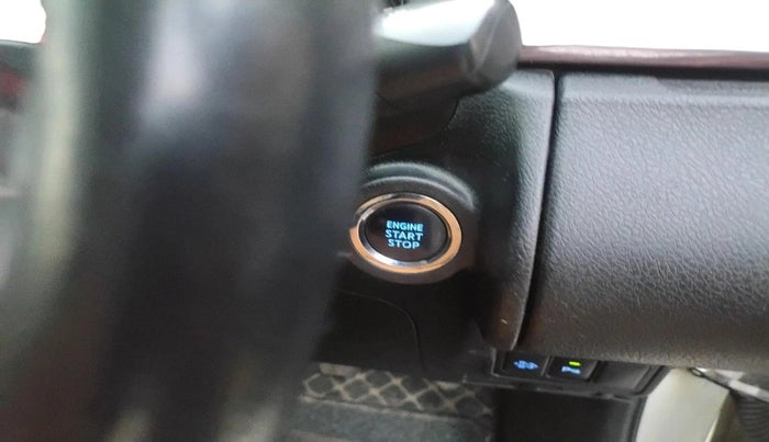 2022 Toyota Innova Crysta 2.4 VX 8 STR, Diesel, Manual, 89,788 km, interior